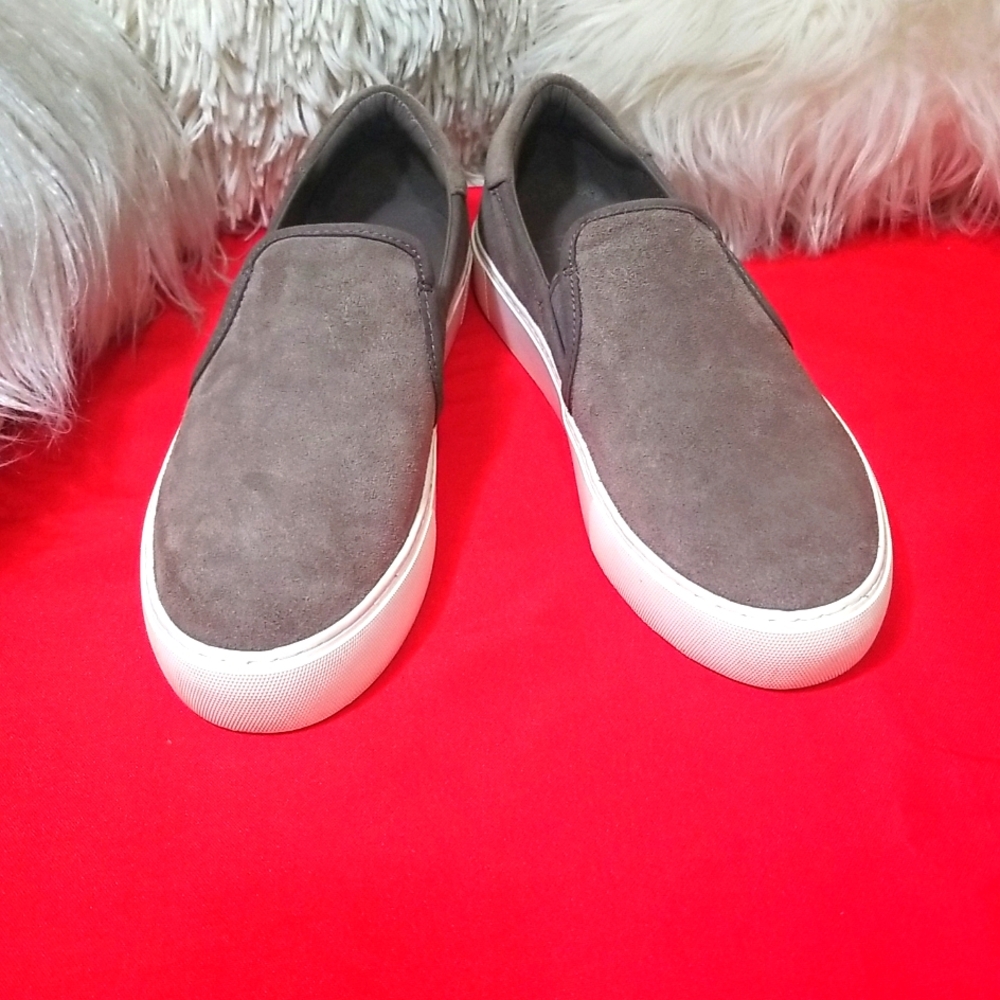 UGG Women's Gray Slip-On Suede Athletic Sneakers - Picture 3 of 11